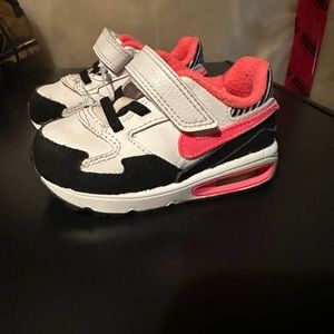 Girls nike air max shoes size 6 toddler infant